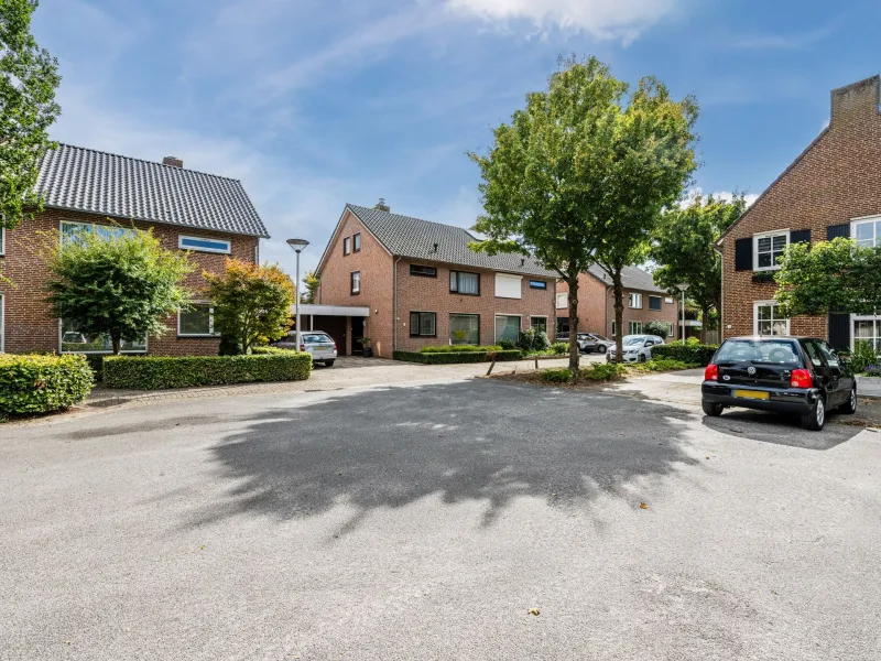 Helmond · 2-onder-1-kapwoning Rijersstraat 8 te Helmond