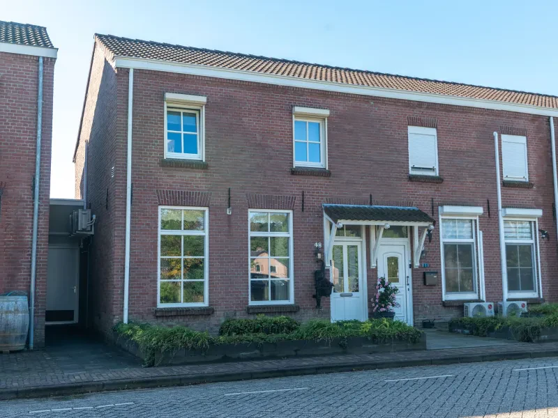 Heeze · Hoekwoning Somerenseweg 48 te Heeze